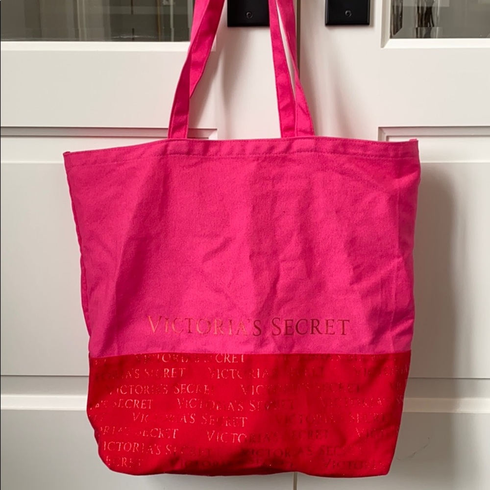 NWOT Victoria’s Secret tote/beach bag